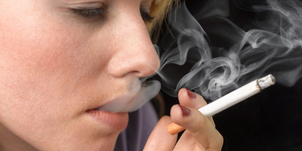 abd o-WOMAN-SMOKING-facebook